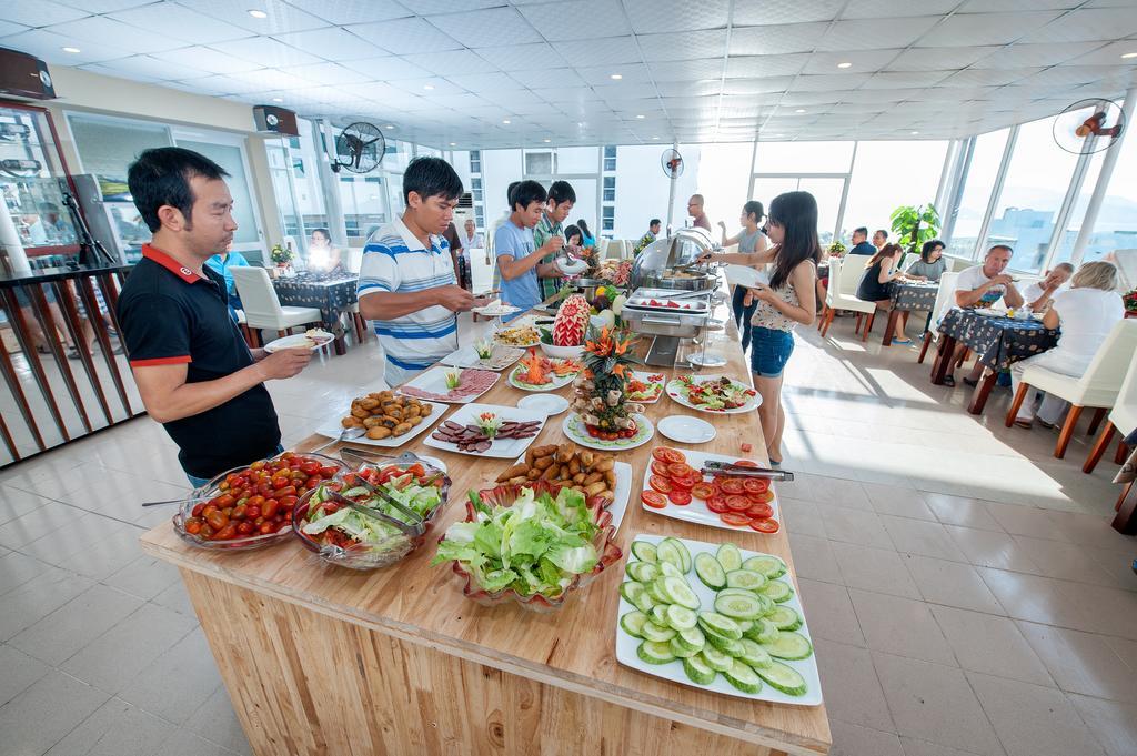 Truong Son Tung 1 - Beautiful Beach Hotel Da Nang Buitenkant foto
